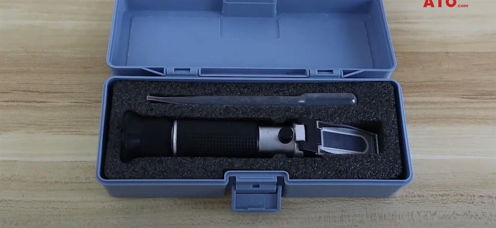 Brix refractometer