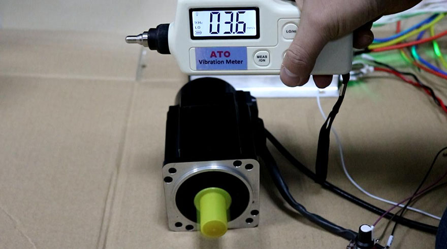 Practical testing of vibration meter