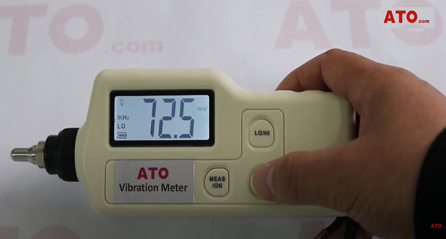 Screen of vibration meter