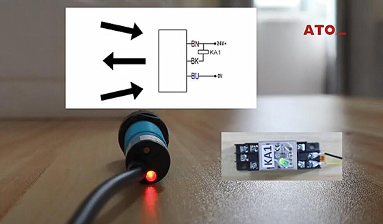 Reflected light detected by photoelectric sensor
