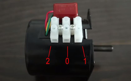 Synchronous motor wiring