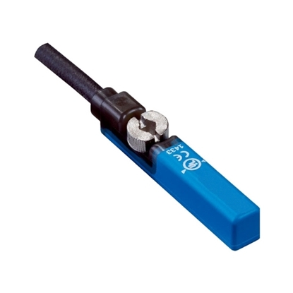 T-slot Magnetic Cylinder Sensor, PNP, IP67